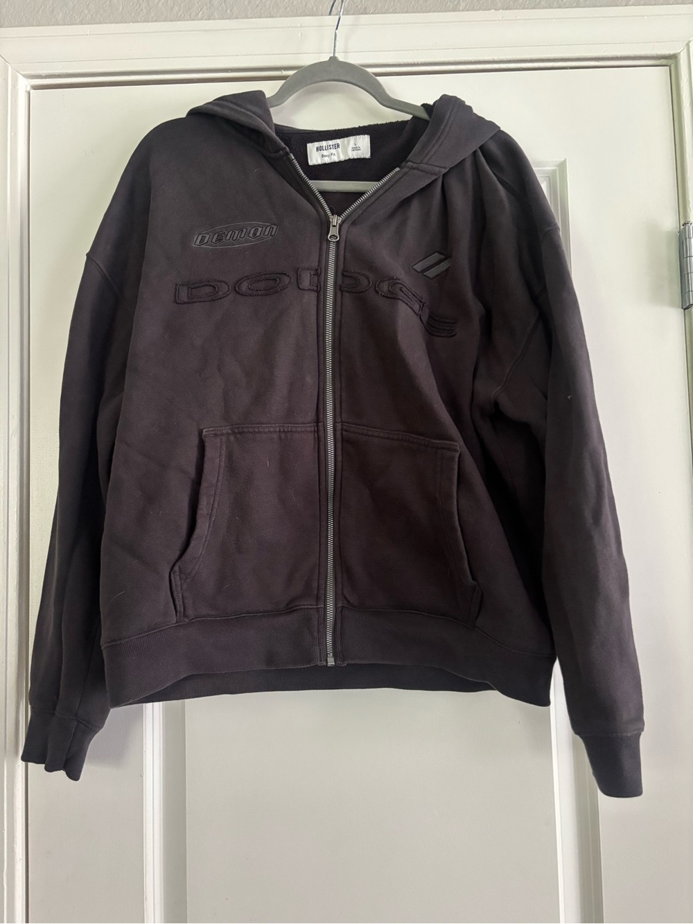 Hollister Dodge Demon Boxy Fit Black Zip-Up Hoodie Mens Large